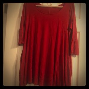 Quarter length sleeve tunic